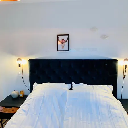 Lessinghaus Lägenhetshotell 3*